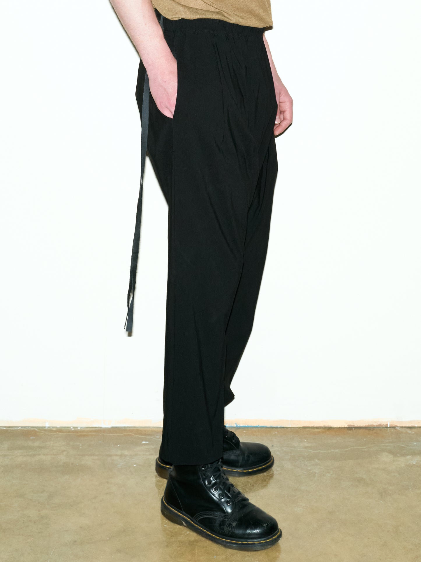DSRT-02-BLACK